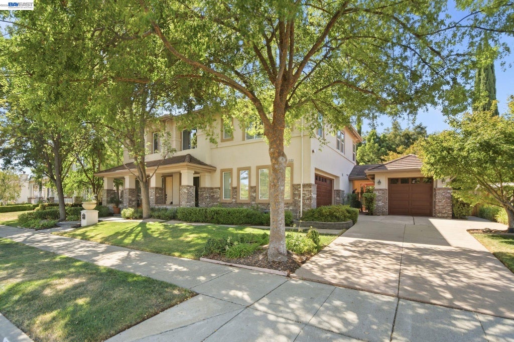 Photo of 1579 Aria Ct, Livermore, CA 94550 (MLS # 41148188)