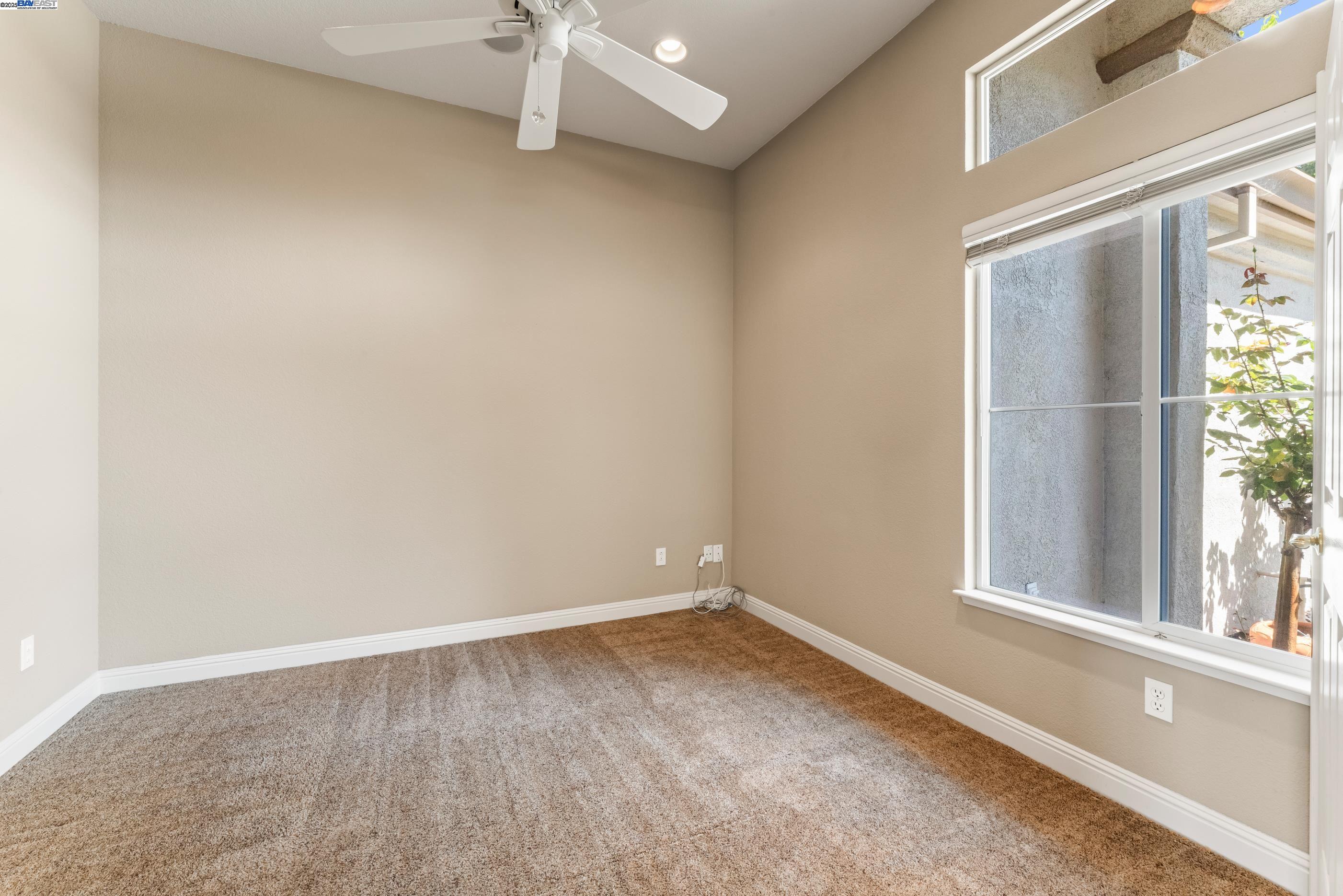 Brentwood, California 94513, United States, 2 Bedrooms Bedrooms, ,3 BathroomsBathrooms,Residential,Contingent,114402