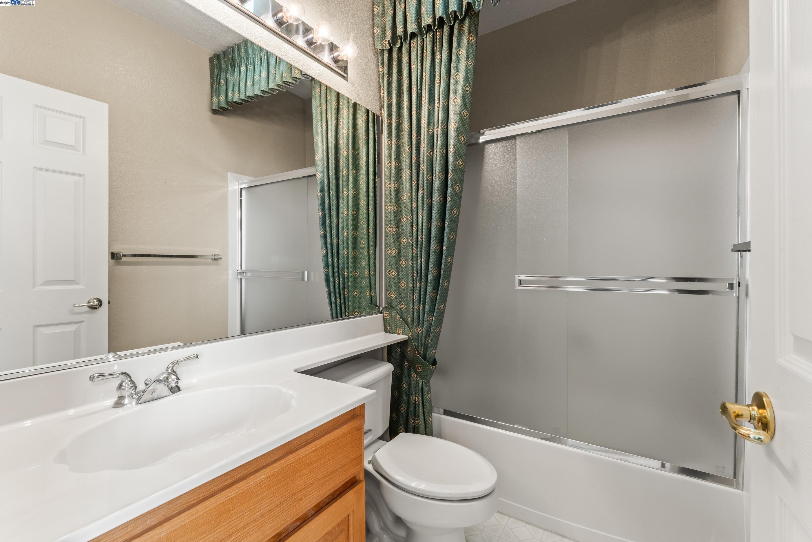 Brentwood, California 94513, United States, 2 Bedrooms Bedrooms, ,3 BathroomsBathrooms,Residential,Contingent,114402