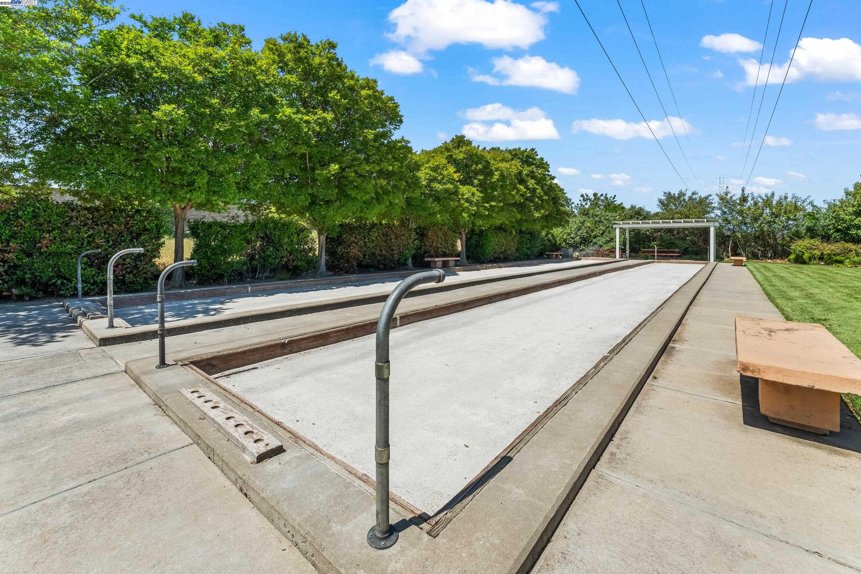 Brentwood, California 94513, United States, 2 Bedrooms Bedrooms, ,3 BathroomsBathrooms,Residential,Contingent,114402