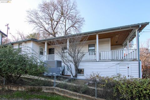 A home in Angels Camp