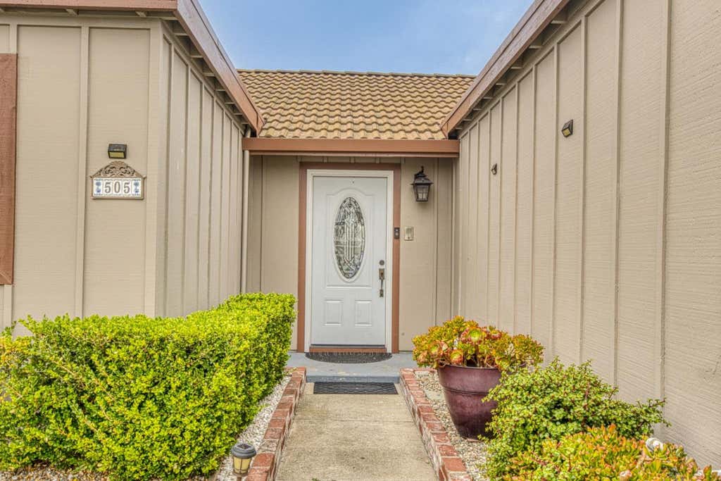 Photo of 505 Powell Street, Salinas, CA 93907 (MLS # ML82058410)