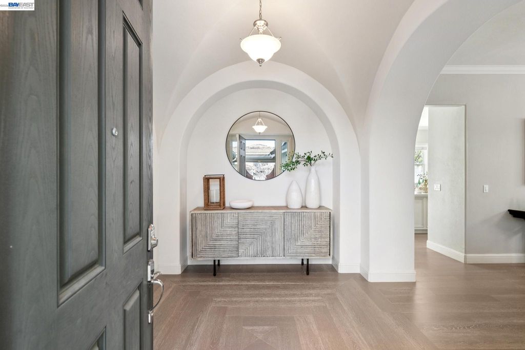 Photo of 130 Arundel Dr, Hayward, CA 94542 (MLS # 41127425)