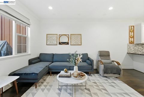 Photo of 245 Fennel Way, Livermore, CA 94551 (MLS # 41125208)