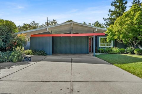 A home in Palo Alto