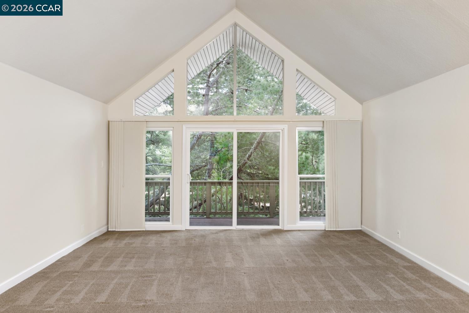 126 Ascot Ct