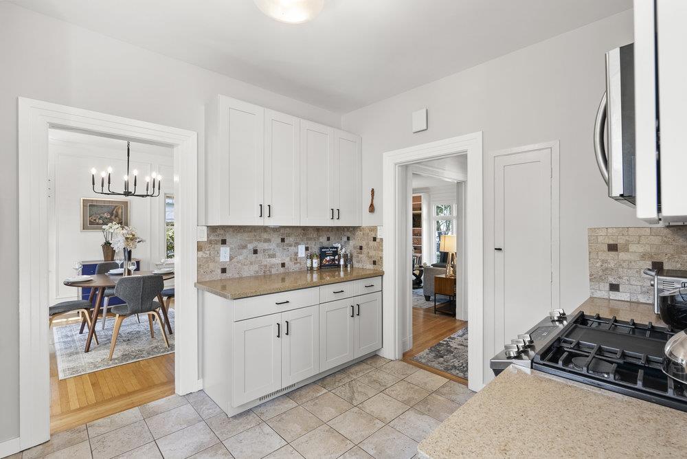 San Mateo, California 94402, United States, 3 Bedrooms Bedrooms, ,2 BathroomsBathrooms,Residential,Active,154211