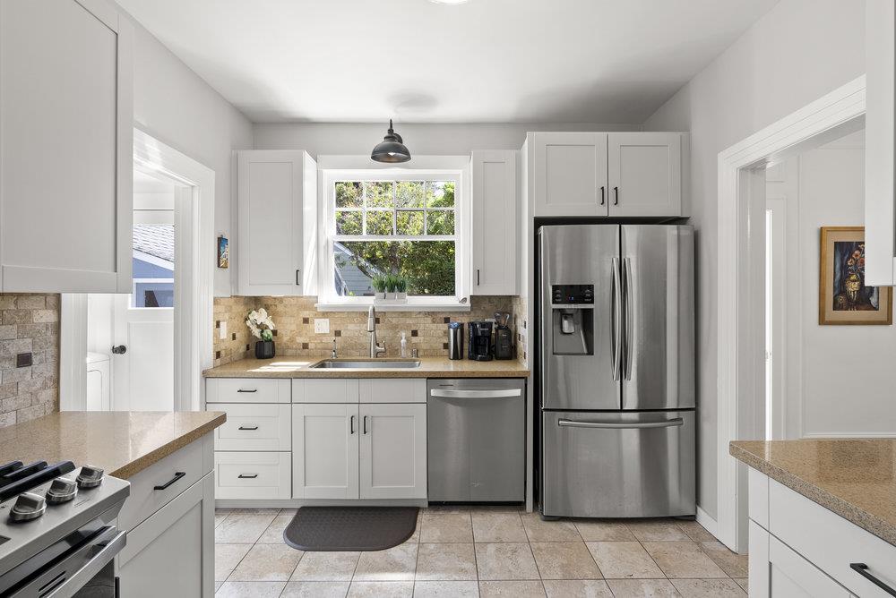 San Mateo, California 94402, United States, 3 Bedrooms Bedrooms, ,2 BathroomsBathrooms,Residential,Active,154211