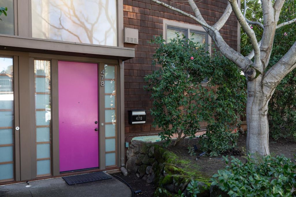 Photo of 478 Fulton Street, Palo Alto, CA 94301 (MLS # ML82030583)