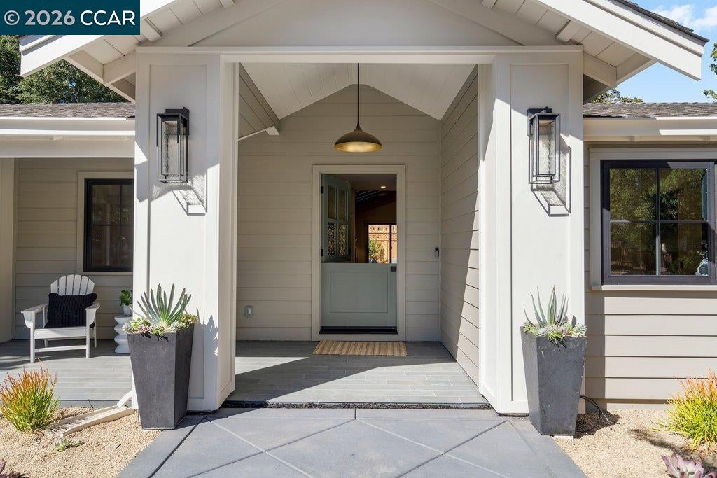 270 La Serena Ave
