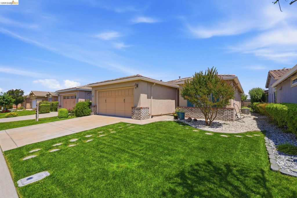 Photo of 1024 Diamante, Rio Vista, CA 94571 (MLS # 41135598)