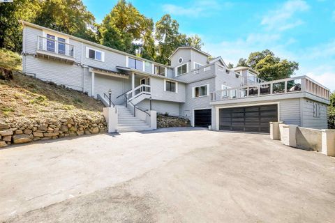 102 Castlewood Dr Pleasanton CA 94566