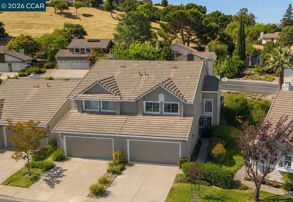 Photo of 11458 Winding Trail Ln, Dublin, CA 94568 (MLS # 41135563)