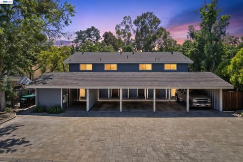 Photo of 863 Palomino Dr, Pleasanton, CA 94566 (MLS # 41134061)