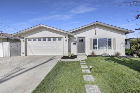 Photo of 3633 Independence Road, Fremont, CA 94538 (MLS # ML82029316)