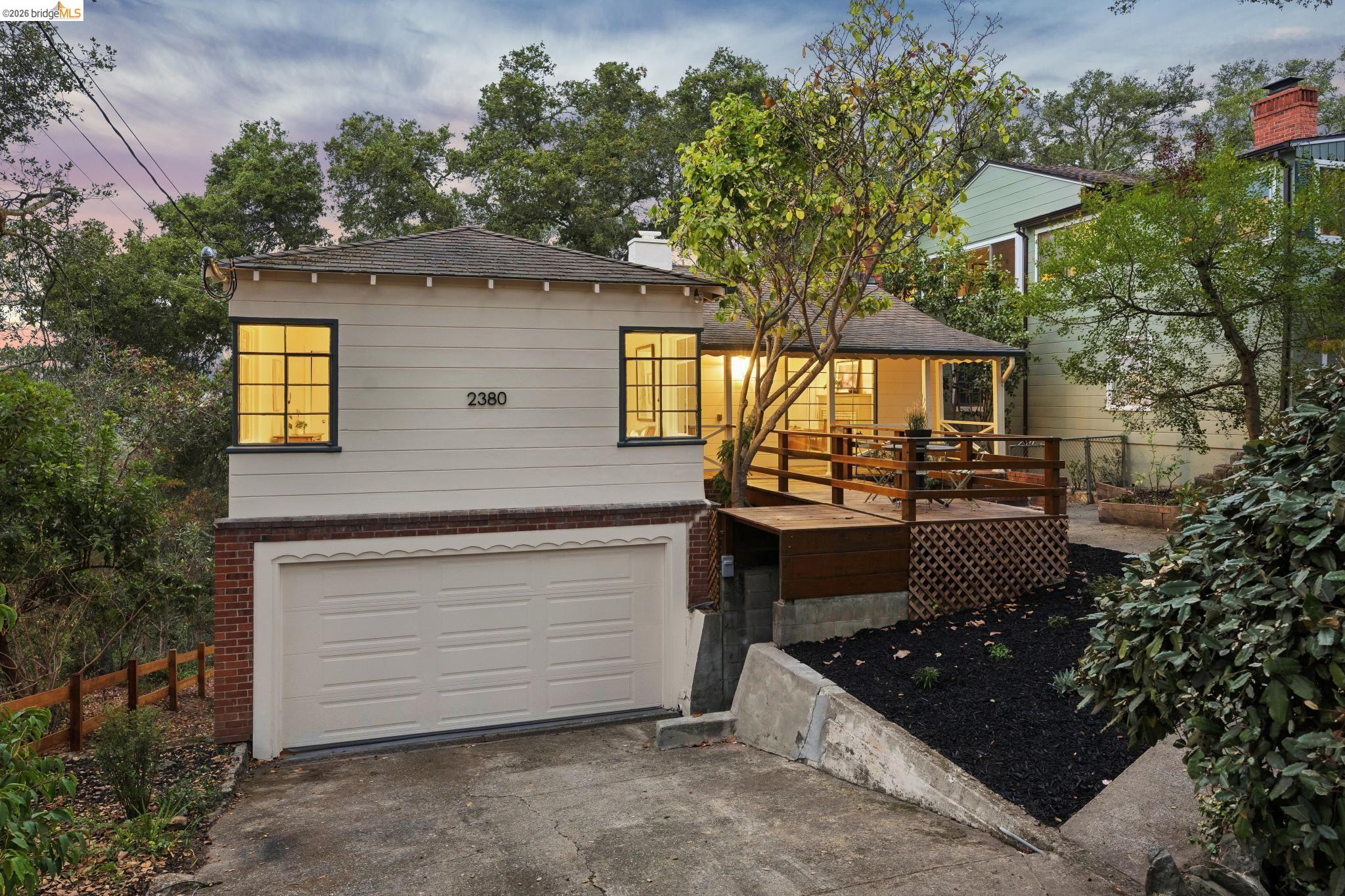 2380 Leimert Blvd