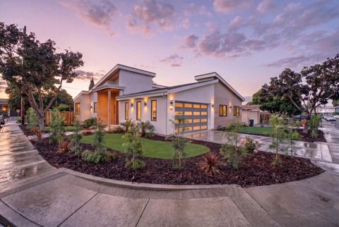Photo of 806 Emily Drive, Mountain View, CA 94043 (MLS # ML82052179)
