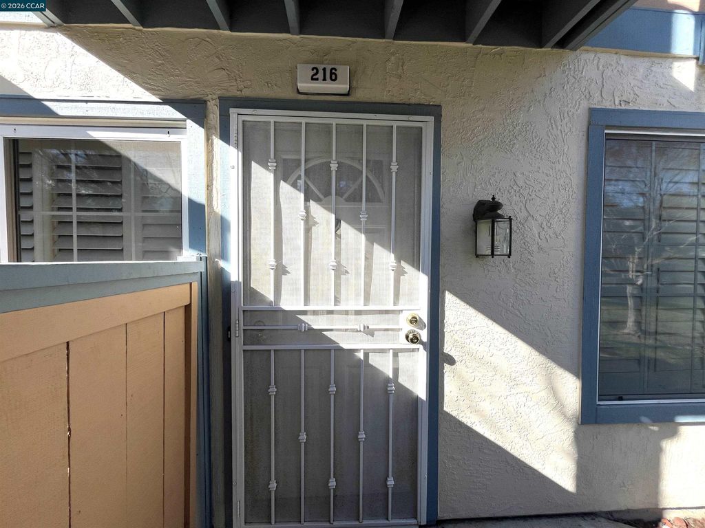 Photo of 216 Glenwood, Hercules, CA 94547 (MLS # 41126993)