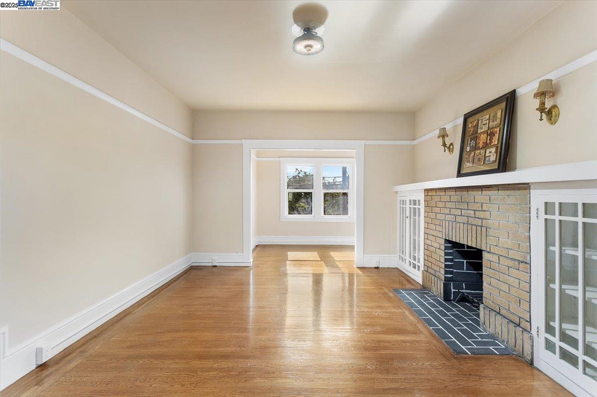 Alameda, California 94501, United States, ,Residential,Active,241059