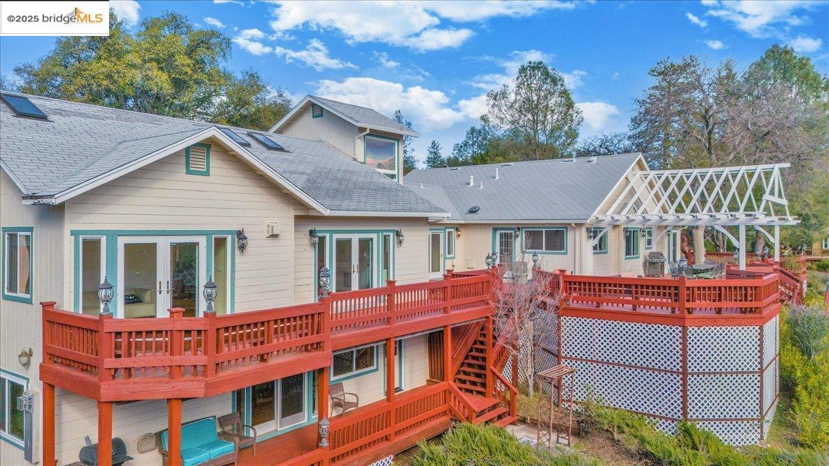 Groveland, California 95321, United States, 7 Bedrooms Bedrooms, ,5 BathroomsBathrooms,Residential,Active,1850