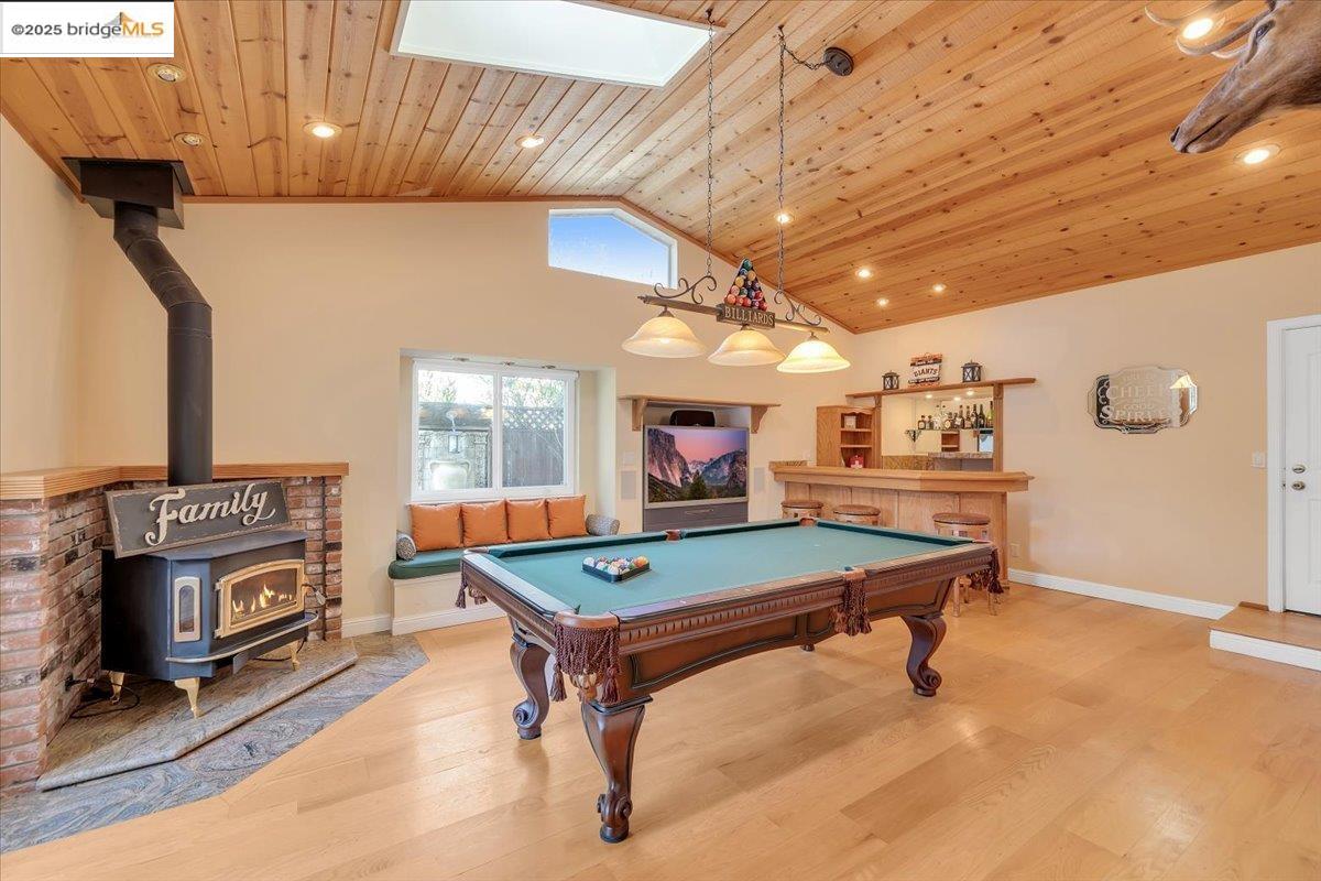 Groveland, California 95321, United States, 7 Bedrooms Bedrooms, ,5 BathroomsBathrooms,Residential,Active,1850