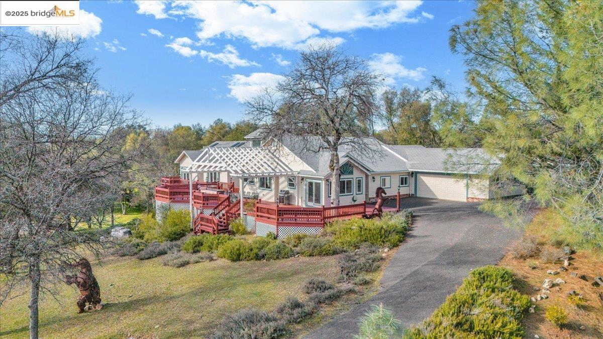 Groveland, California 95321, United States, 7 Bedrooms Bedrooms, ,5 BathroomsBathrooms,Residential,Active,1850