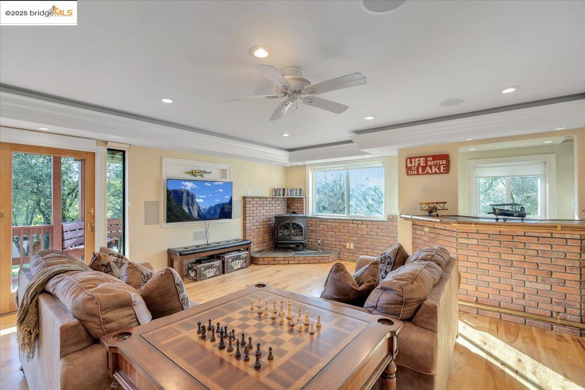 Groveland, California 95321, United States, 7 Bedrooms Bedrooms, ,5 BathroomsBathrooms,Residential,Active,1850