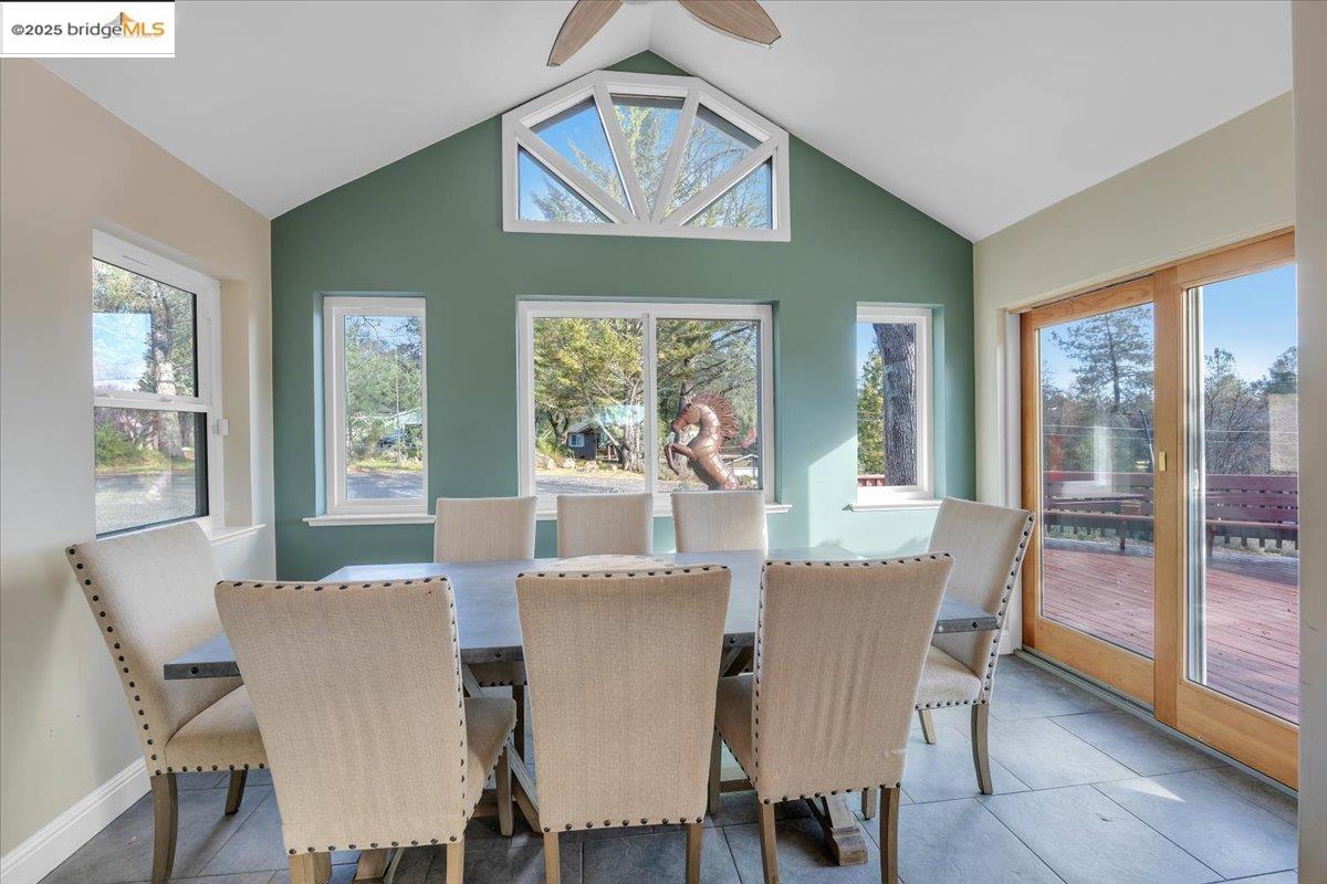 Groveland, California 95321, United States, 7 Bedrooms Bedrooms, ,5 BathroomsBathrooms,Residential,Active,1850