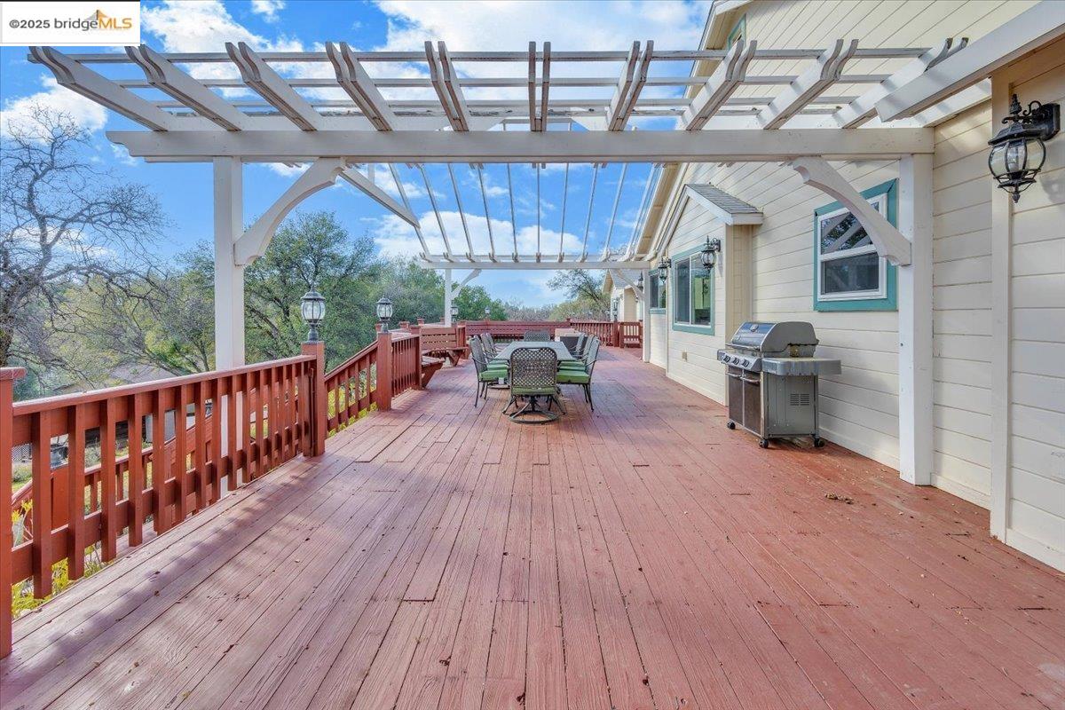 Groveland, California 95321, United States, 7 Bedrooms Bedrooms, ,5 BathroomsBathrooms,Residential,Active,1850