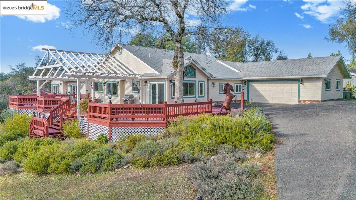 Groveland, California 95321, United States, 7 Bedrooms Bedrooms, ,5 BathroomsBathrooms,Residential,Active,1850