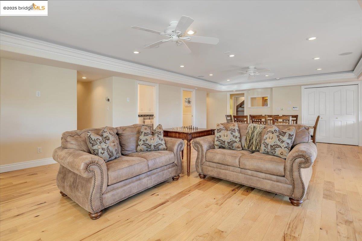 Groveland, California 95321, United States, 7 Bedrooms Bedrooms, ,5 BathroomsBathrooms,Residential,Active,1850