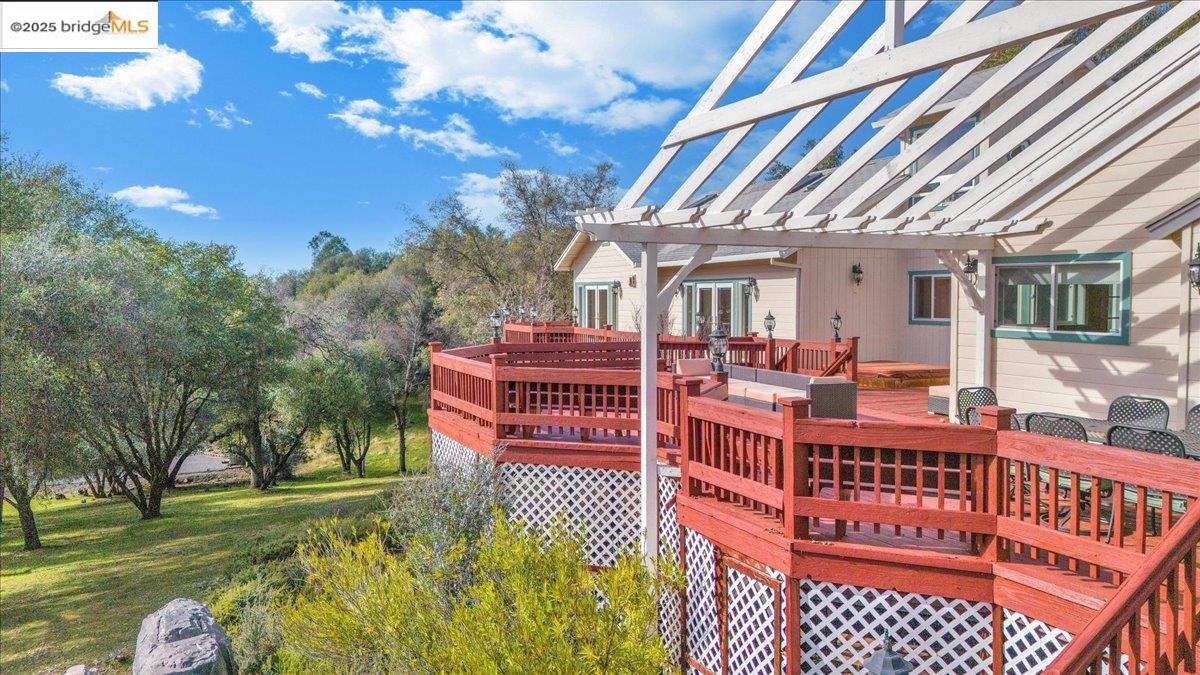 Groveland, California 95321, United States, 7 Bedrooms Bedrooms, ,5 BathroomsBathrooms,Residential,Active,1850