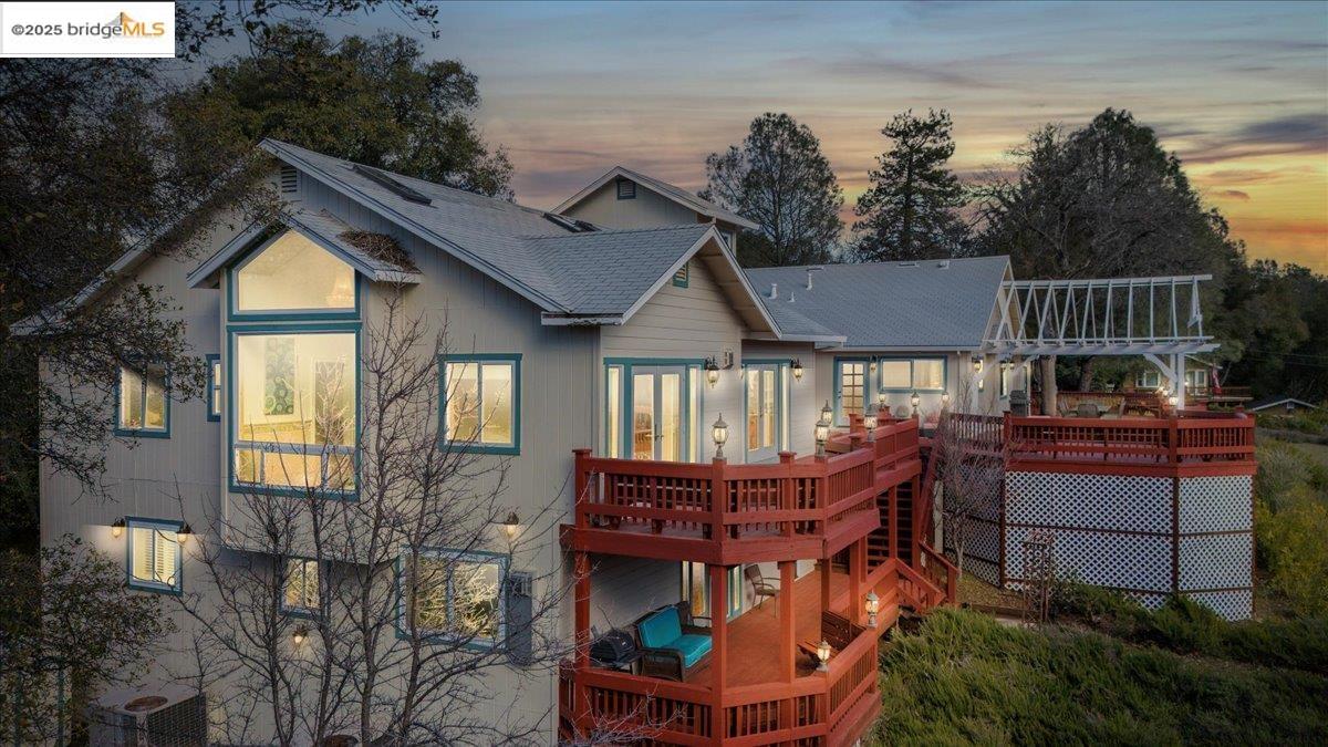 Groveland, California 95321, United States, 7 Bedrooms Bedrooms, ,5 BathroomsBathrooms,Residential,Active,1850