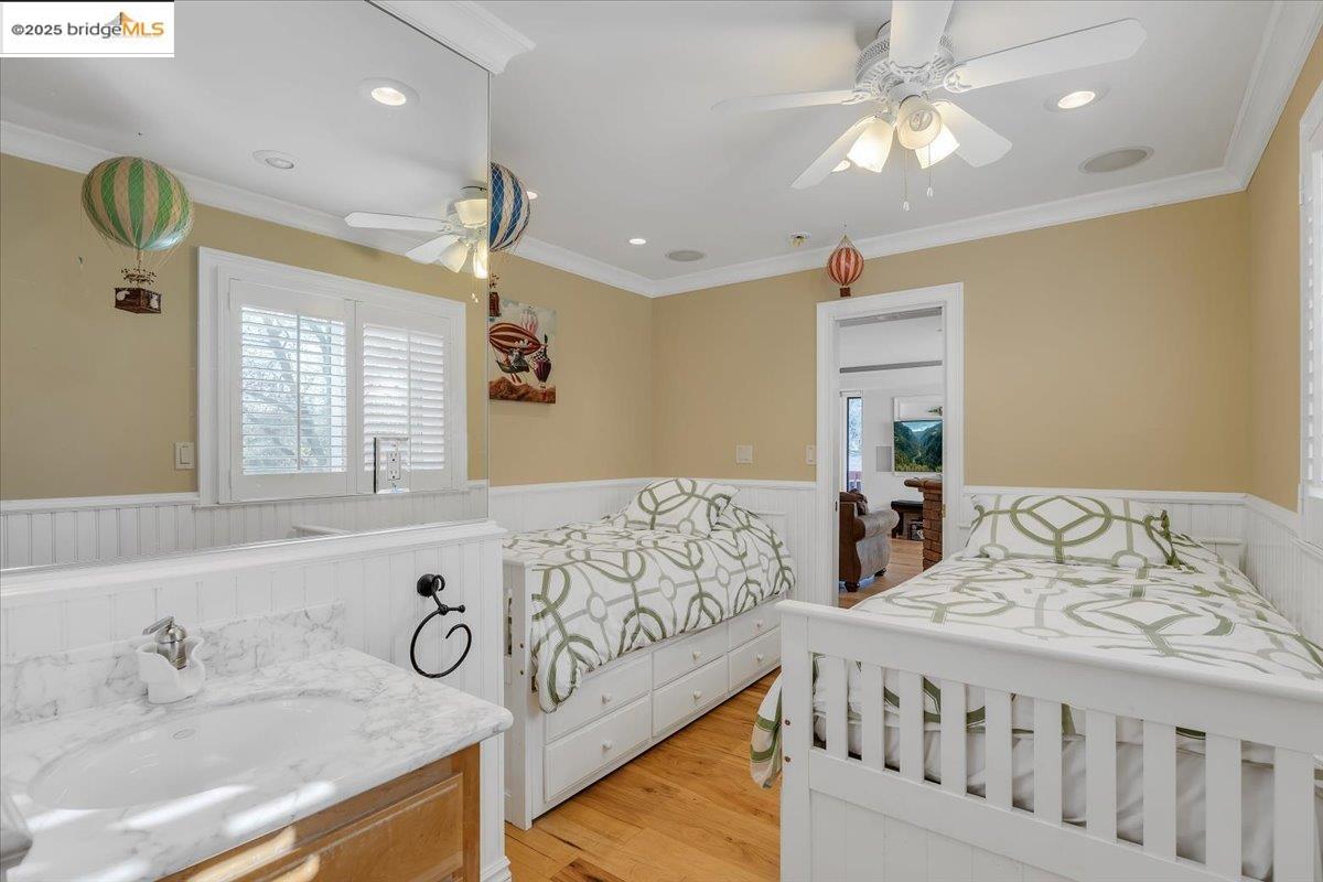 Groveland, California 95321, United States, 7 Bedrooms Bedrooms, ,5 BathroomsBathrooms,Residential,Active,1850