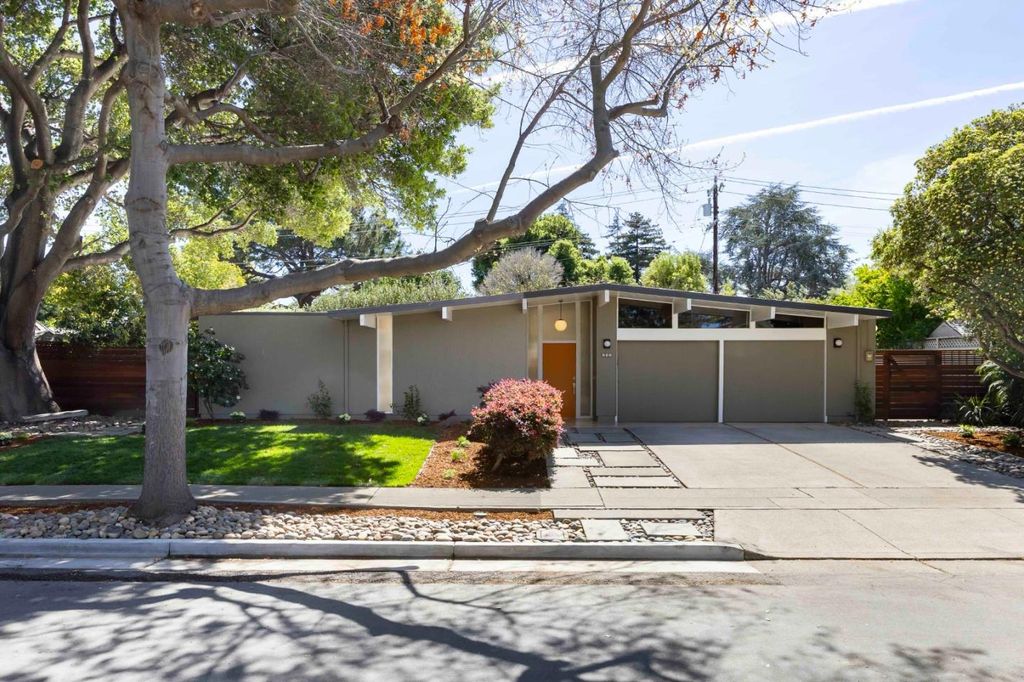 Photo of 868 Somerset Drive, Sunnyvale, CA 94087 (MLS # ML82040959)