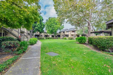 A home in San Leandro