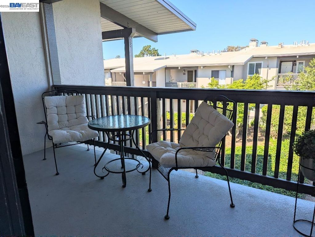 Photo of 19100 Crest Ave #24, Castro Valley, CA 94546 (MLS # 41129688)