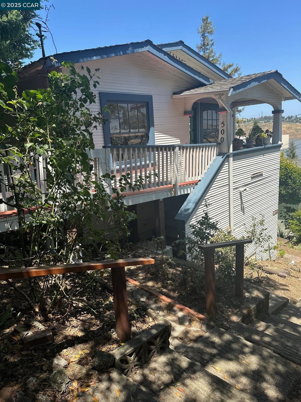 Photo of 500 Alhambra St, Crockett, CA 94525 (MLS # 41116048)