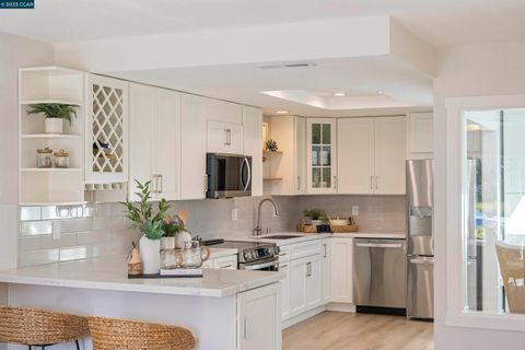 1115 Running Springs Rd Unit 5, Walnut Creek, CA 94595 - MLS#: 41091166