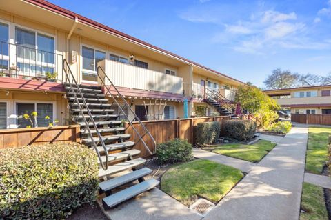 A home in San Mateo