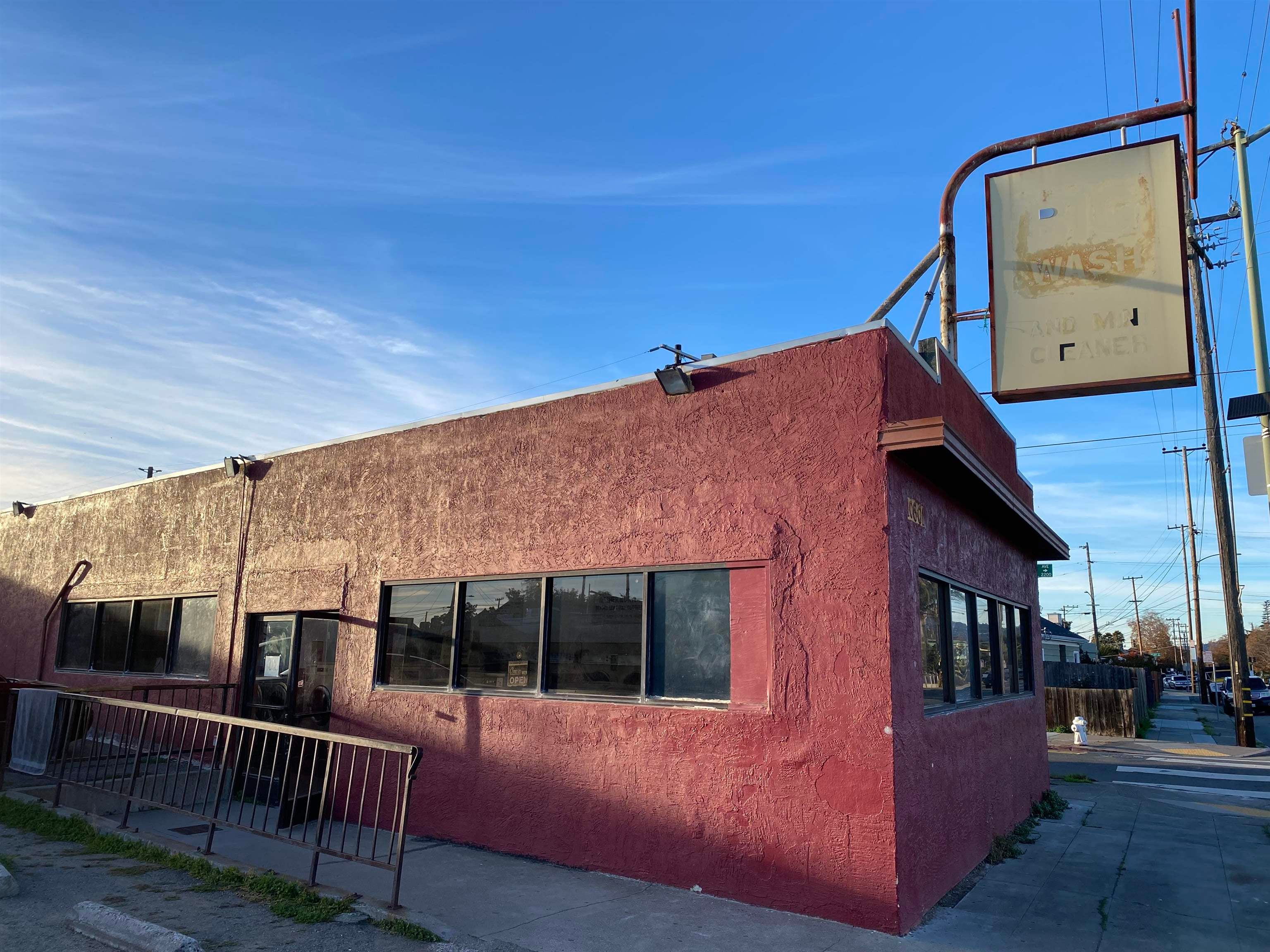 10801 Bancroft Ave, Oakland, CA 94603