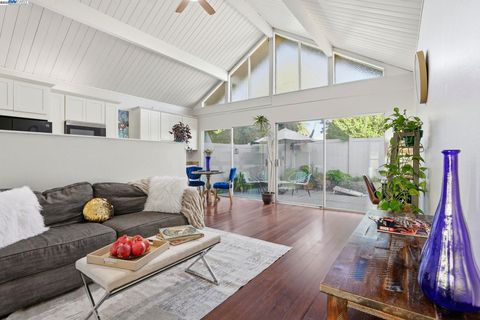 Photo of 777 Partridge Cmn, Livermore, CA 94551 (MLS # 41116683)