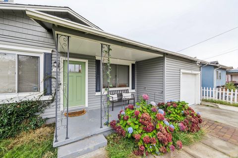 A home in East Palo Alto