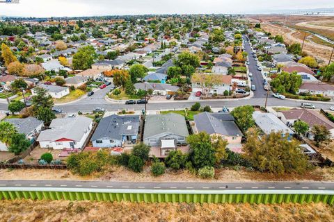 A home in East Palo Alto