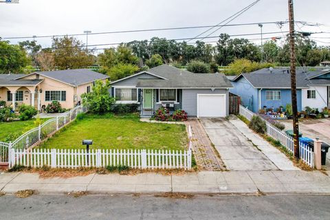 A home in East Palo Alto