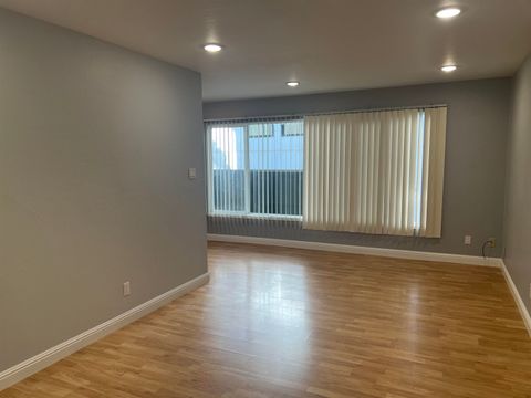 Photo of 2636 Warring St #102, Berkeley, CA 94704 (MLS # 41123314)