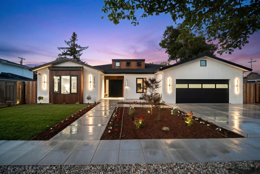 Photo of 2590 Gerald Way, San Jose, CA 95125 (MLS # ML82036519)