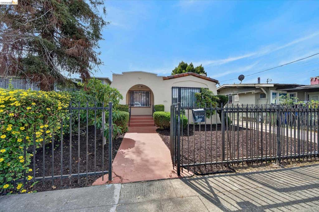 Photo of 1456 86Th Ave, Oakland, CA 94621 (MLS # 41144812)