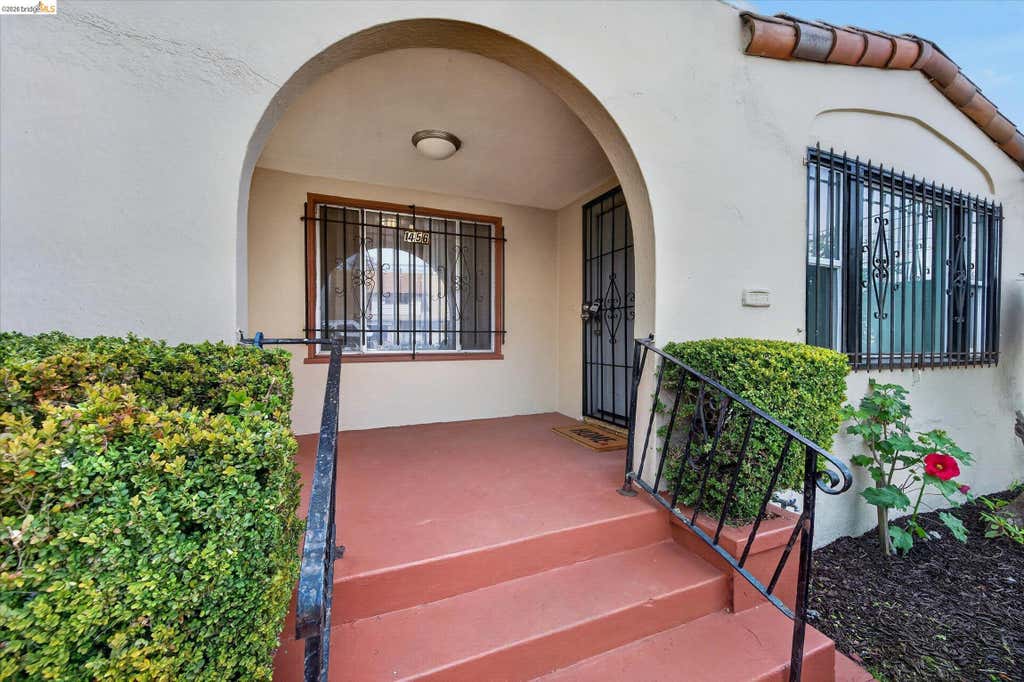 Photo of 1456 86Th Ave, Oakland, CA 94621 (MLS # 41144812)