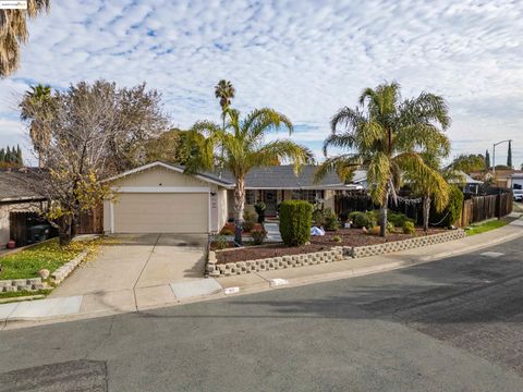 Photo of 83 Asbury Way, Pittsburg, CA 94565 (MLS # 41119369)